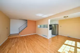 1675 Valley Forge Ct, Wheaton, IL 60189 - Photo 5