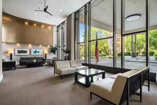 3930 N Pine Grove Ave, Chicago, IL 60613 - Photo 25