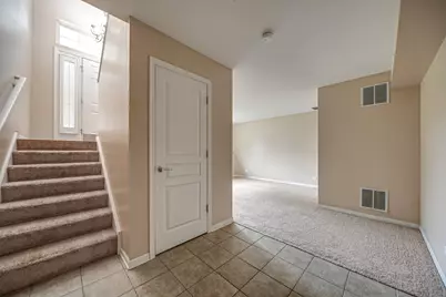 2406 Neubauer Circle #14-3, Lindenhurst, IL 60046 - Photo 31