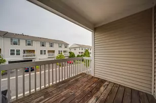 2406 Neubauer Circle, Lindenhurst, IL 60046 - Photo 13