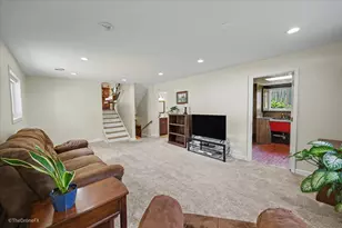 767 N Willow Rd, Elmhurst, IL 60126 - Photo 21