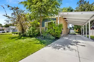 9138 4 Winds Way, Skokie, IL 60076 - Photo 1
