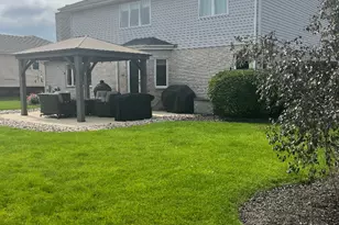 1061 Coyote Trail, New Lenox, IL 60451 - Photo 35