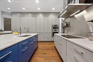2901 N Burling St, Chicago, IL 60657 - Photo 11