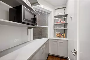 2901 N Burling St, Chicago, IL 60657 - Photo 17