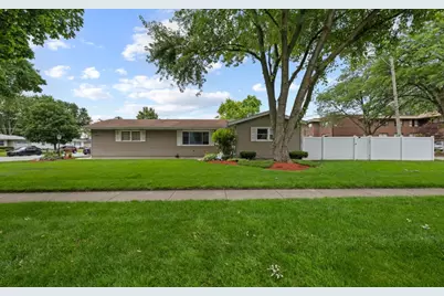 701 Kane Street, South Elgin, IL 60177 - Photo 3