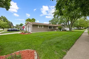 701 Kane St, South Elgin, IL 60177 - Photo 1