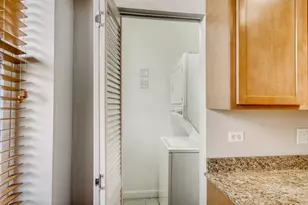 2403 N Hamlin Ave, Chicago, IL 60647 - Photo 9