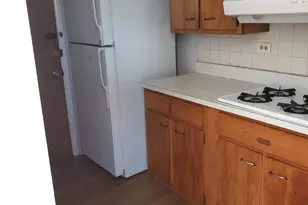 8537 Niles Center Rd, Skokie, IL 60077 - Photo 5