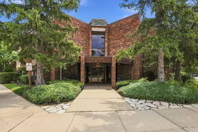 925 Spring Hill Drive #212, Northbrook, IL 60062 - Photo 1