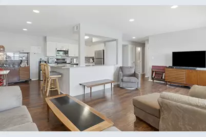 925 Spring Hill Drive #212, Northbrook, IL 60062 - Photo 5