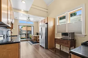 3013 N Racine Ave, Chicago, IL 60657 - Photo 9
