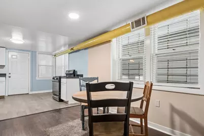 3013 N Racine Avenue, Chicago, IL 60657 - Photo 31