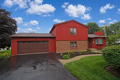 220 Fairway Road, Lake Zurich, IL 60047 - Photo 1