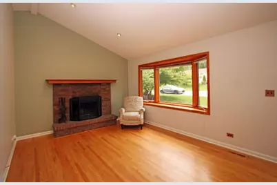 220 Fairway Road, Lake Zurich, IL 60047 - Photo 13