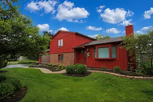 220 Fairway Rd, Lake Zurich, IL 60047 - Photo 3