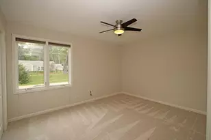 220 Fairway Rd, Lake Zurich, IL 60047 - Photo 25
