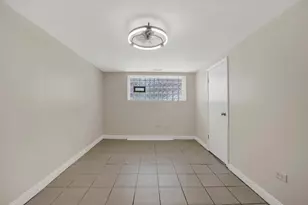 614 S Loomis St, Chicago, IL 60607 - Photo 17