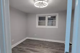 8505 S King Dr, Chicago, IL 60619 - Photo 11
