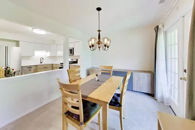 408 Sandhurst Circle #A, Glen Ellyn, IL 60137 - Photo 7