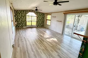 1009 Bay Rd, McHenry, IL 60051 - Photo 3