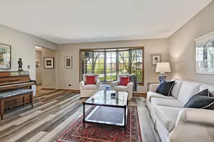 5631 S Elm St, Hinsdale, IL 60521 - Photo 7