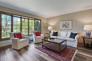 5631 S Elm St, Hinsdale, IL 60521 - Photo 5
