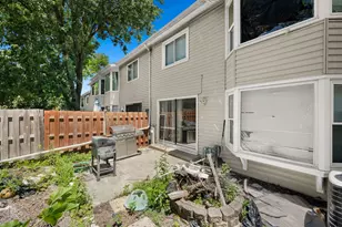 549 Norman Rd, Bolingbrook, IL 60440 - Photo 15