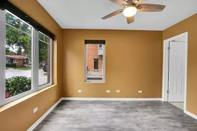 8900 31st Street #18, Brookfield, IL 60513 - Photo 3