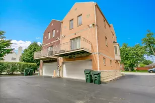 8900 31st St, Brookfield, IL 60513 - Photo 25