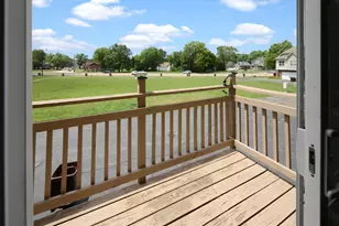 2429 River Oaks Ln, Rockford, IL 61102 - Photo 17