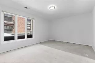 334 W Barry Ave, Chicago, IL 60657 - Photo 13