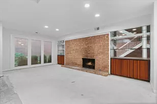 334 W Barry Ave, Chicago, IL 60657 - Photo 5