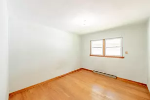 1329 Eastview Dr, Waukegan, IL 60085 - Photo 7