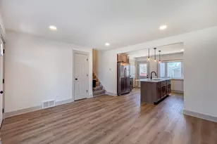 127 N Cedar Ln, Glenwood, IL 60425 - Photo 7