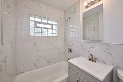 416 Laurel Avenue #1, Des Plaines, IL 60016 - Photo 13
