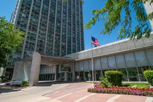 3600 N Lake Shore Dr, Chicago, IL 60613 - Photo 1