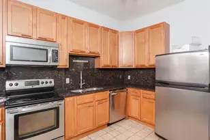 941 W Windsor Ave, Chicago, IL 60640 - Photo 3