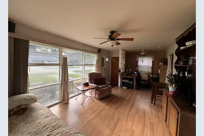 21 S Seymour Avenue, Mundelein, IL 60060 - Photo 5