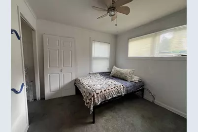 21 S Seymour Avenue, Mundelein, IL 60060 - Photo 13