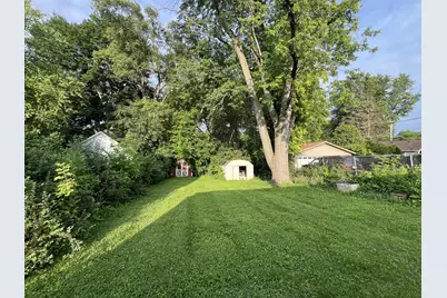 21 S Seymour Avenue, Mundelein, IL 60060 - Photo 17