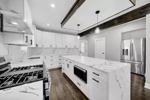 4830 W Crystal St, Chicago, IL 60651 - Photo 13