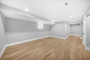 4830 W Crystal St, Chicago, IL 60651 - Photo 33
