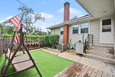 901 Brookwood Street, Bensenville, IL 60106 - Photo 13