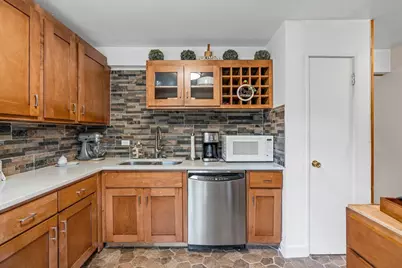 4836 Kirk Street #B, Skokie, IL 60077 - Photo 7