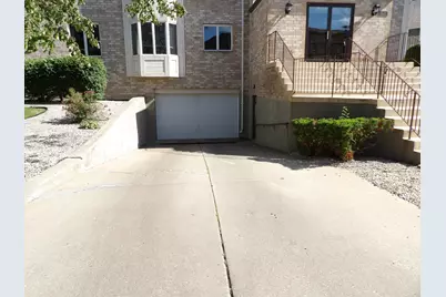 3640 186th Street #402, Lansing, IL 60438 - Photo 3