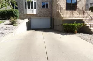 3640 186th St, Lansing, IL 60438 - Photo 3