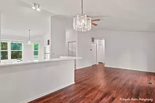 3287 Medford Ct, Island Lake, IL 60042 - Photo 5