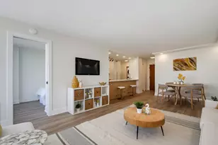 4170 N Marine Dr, Chicago, IL 60613 - Photo 11