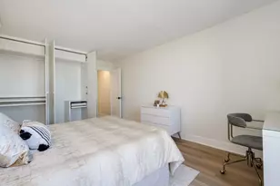 4170 N Marine Dr, Chicago, IL 60613 - Photo 19